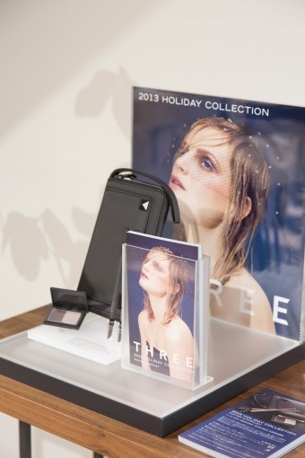 「THREE 2013 HOLIDAY COLECTION ウィンター スターダスト」。11/18発売。
