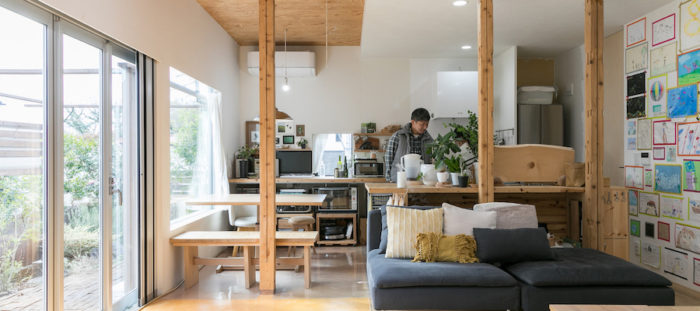 土間で四季を楽しむ思い出深い祖父母の家を大切に心地よく住み継ぐ | Architecture | 100%LiFE