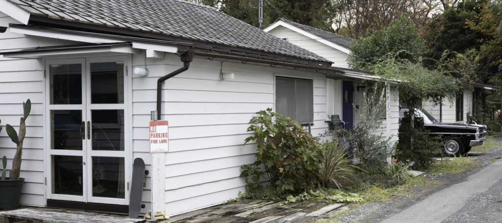 憧れの平屋暮らし米軍ハウスをリノベーション。タウンの住心地も抜群。